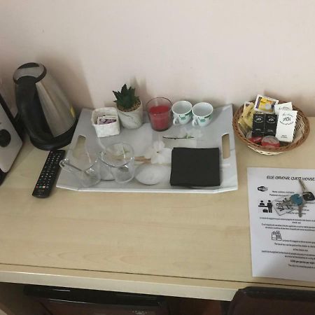 Elle Cavour Guest House Рим Екстериор снимка