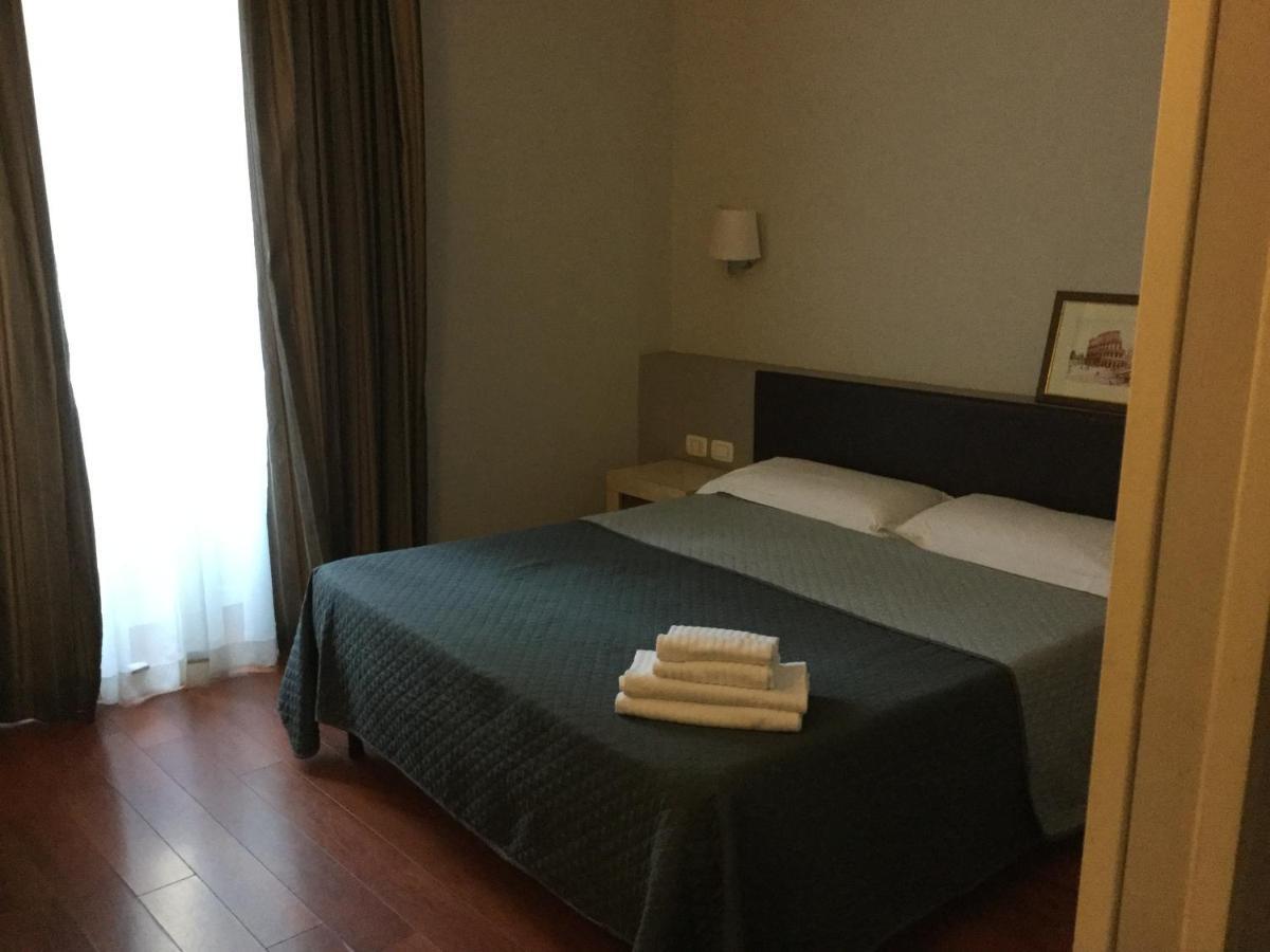 Elle Cavour Guest House Рим Екстериор снимка