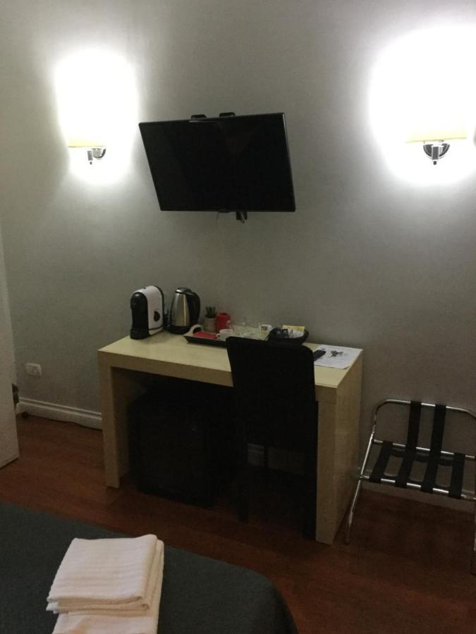 Elle Cavour Guest House Рим Екстериор снимка